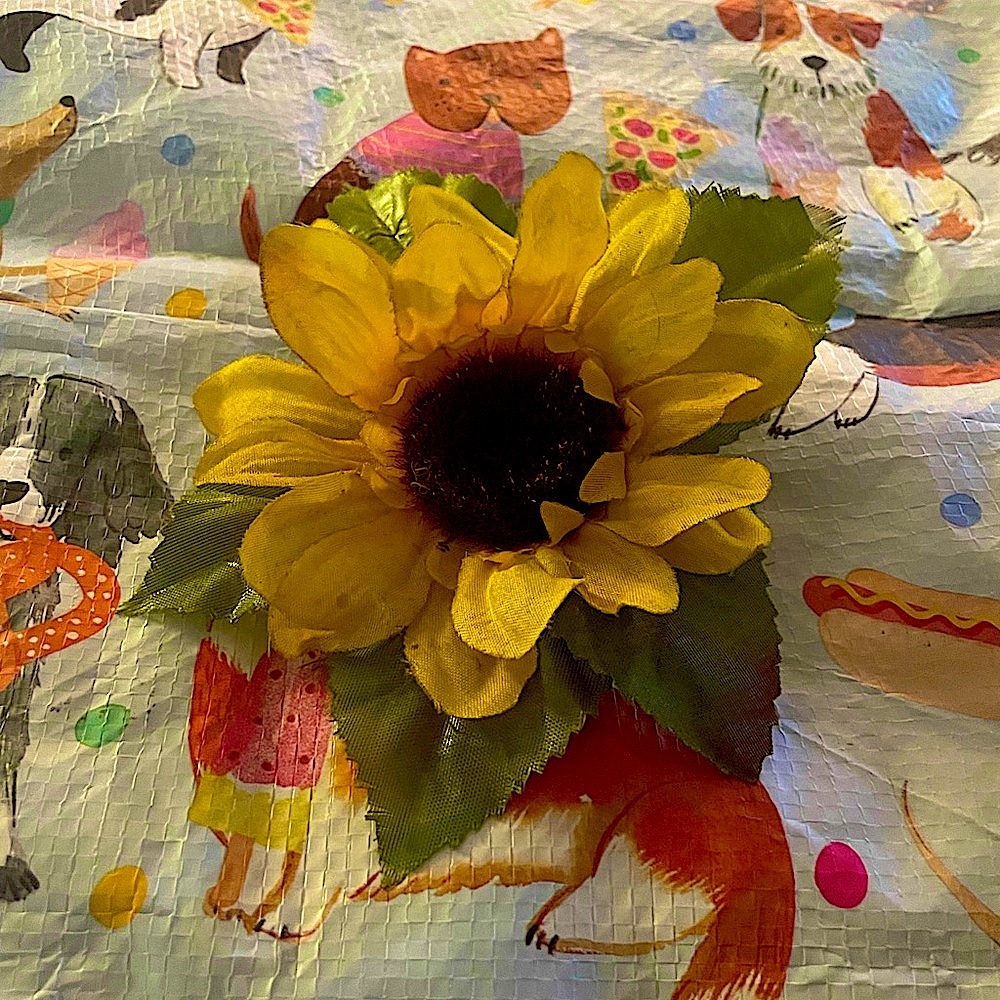 Homemade Sunflower Accessory Clip - Picture 2 of 4